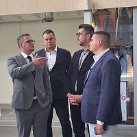 Кризис им. мясного павильона Центрального рынка: совет Rīgas namu подал в отставку