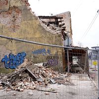 Рига как этот старый лифт — всё хуже и хуже: девушка покритиковала нас после 9-летнего отсутствия