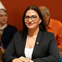 «Ели защищаете театр, то хоть узнайте в честь кого он назван!»: Светлана Чулкова