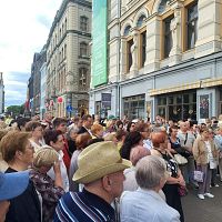 «Русский театр закрыть не позволим»: в центре Риги протест против Минкульта (ФОТО, ВИДЕО)