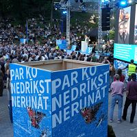 Ярмарка тщеславия и за чей счет? Отто Озолс раскритиковал фестиваль Lampa