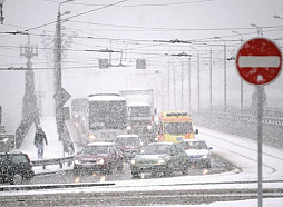 Piektdien un naktī uz sestdienu gaidāmais sniegputenis var kļūt par stiprāko šoziem