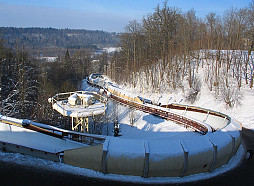 Pēc CAS labvēlīga lēmuma Krievijas kamaniņu braucējiem neskaidra Siguldas posma norise