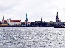 Ūdens līmenis Daugavā vēl nepazeminās