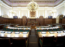 Saeima ziemas sesijā pieņēma 64 likumus