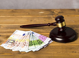 Prokurors Bondaru pārim lūdz piespriest 74 000 eiro sodu