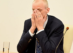 Truksnis nesaņem pielaidi darbam ar valsts noslēpumu