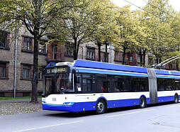 Skolu dziesmu un deju svētku laikā Rīgā būs papildu sabiedriskā transporta reisi