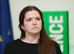 Ņenaševa sieviešu-spīkeru samitā Ženēvā protestē pret Krievijas dalību tajā