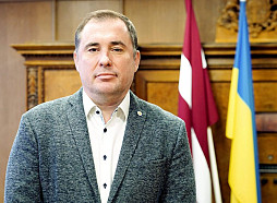 Politiskā kustība «Bez partijām» cer startēt nākamā gada Saeimas vēlēšanās