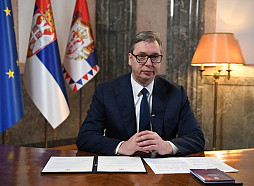Mediji: Latvija un Lietuva aizliegušas Serbijas prezidenta lidmašīnai šķērsot savu gaisa telpu ceļā uz Maskavu