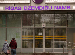 Pērn dzimušo skaits Latvijā samazinājies par 9,7%