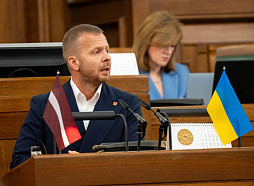 Saeimas komisija nesaskata ētikas kodeksa pārkāpumus Rosļikova izteikumos par sievietēm