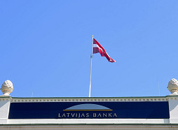 Eksperti: Parāda un budžeta deficīta mazināšanai jāpanāk straujāka ekonomikas izaugsme