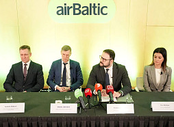 Briškens: Nav izslēgta iespēja «airBaltic» nākotnē iekļauties «Lufthansa» grupā