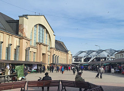 Virkne tirgotāju neapmierināti ar būtisku nomas maksu kāpumu Rīgas Centrāltirgū