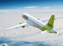 «airBaltic» lidmašīna svētdien maršrutā Rīga-Reikjavīka atgriezās Rīgā saistībā ar traucējumu salona gaisa padeves sistēmā