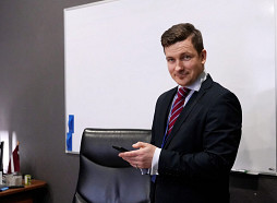 Zviedris kandidēs uz CVK priekšsēdētāja amatu