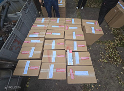 Policija Rīgā izņem teju 770 000 nelegālu cigarešu un aiztur vīrieti