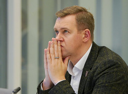 ZZS politiķis sola turpmāku rīcību degvielas cenas mazināšanai