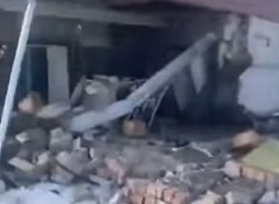 Daļēji sabrūkot veikala ēkai, Pastendē cietušas divas pārdevējas