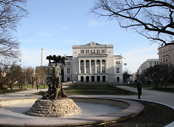 Latvijas Nacionālā opera un balets dodas viesizrādēs; Lielā zāle atkal būs atvērta no 4. jūnija