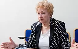 «Должны моментально собраться 30 местных». Островска высказалась о конфликтах с мигрантами