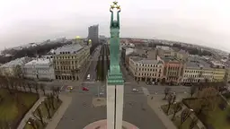 Ceturtdien Rīgā, Brīvības ielā, vairāk nekā trīskārt pārsniegta pieļaujamā putekļu koncentrācija gaisā