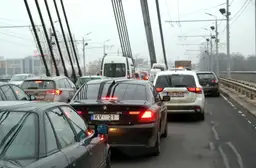 Ремонт Вантового моста: в думе поспорили, кто должен спасать Ригу от пробок