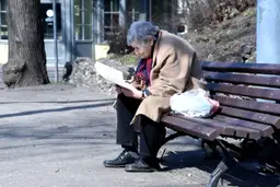 Pensionāru federācija aicina nākamā gada budžetā paredzēt finansējumu redzi saglabājošai terapijai