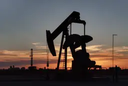 Дорогая нефть ударит по Латвии сильнее, чем по еврозоне