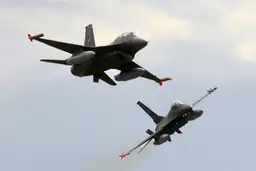 НАТО показывает силу: турецкие F-16 прибыли в Латвию