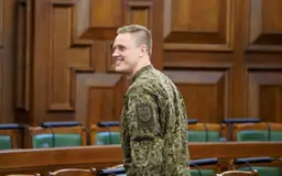 Домбрава закрыл границу с Белоруссией. Многим домой пути нет