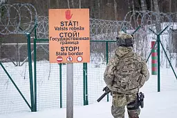 Латвия запретила въезд юмористам Владимиру Моисеенко и Владимиру Данильцу
