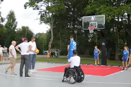 Raiskumā atklāj FIBA standartiem atbilstošu āra basketbola laukumu