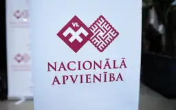 Банально втирают: как молодое поколение Нацблока ультраправыми мифами балуется