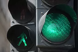 В Риге на улице Лачплеша установлены два новых светофора для пешеходов