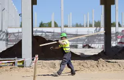 Выходим из пике? В Латвии открыли на 2702 предприятия больше, чем закрыли