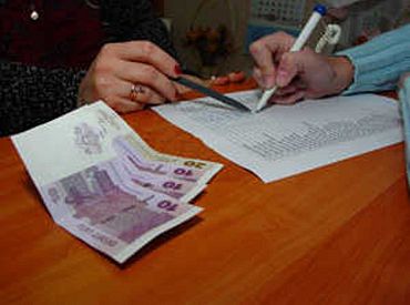 1500 евро на руки — много или мало? Мнения людей о зарплатах в Латвии