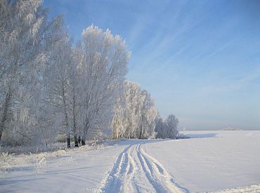 Novembrī un decembrī prognozē mazāk vējainu dienu, vietām iespējama stipra snigšana