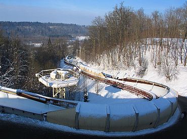 Pēc CAS labvēlīga lēmuma Krievijas kamaniņu braucējiem neskaidra Siguldas posma norise