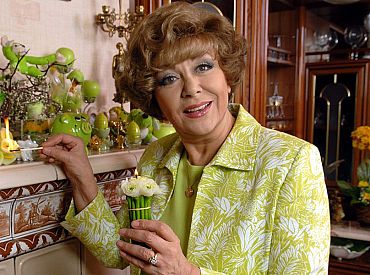 Стас Пьеха рассказал о состоянии 88-летней бабушки Эдиты: «Я всё контролирую».