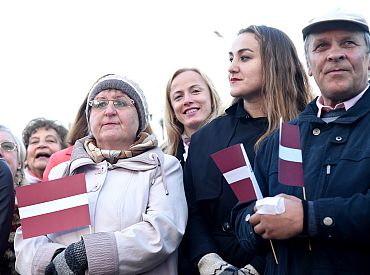 Pētījums: Vairākums Latvijas krievvalodīgo ir lepni, ka dzīvo Latvijā