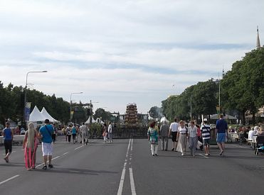 Rīgas svētku laikā satiksmei slēgs 11.novembra krastmalas posmu