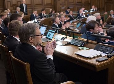 KNAB deviņām partijām trešdien kopumā pārskaitījis 2,1 miljonu eiro lielu valsts finansējumu