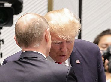 Лидеры европейских стран созвонились с Трампом перед его разговором с Путиным