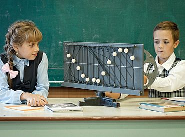 Latvijas skolēni Starptautiskajā fizikas olimpiādē izcīnījuši trīs bronzas medaļas