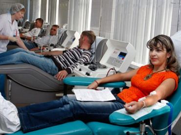 Нужна помощь: перед длинными праздниками очень ждут доноров крови