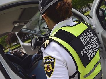 Rīgas mērs sola stingri sekot līdzi pašvaldības policijas iesaistes lietderībai cīņā ar nelegālajiem imigrantiem