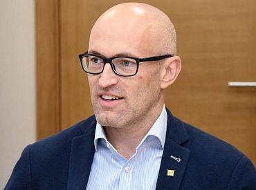 Pavļuts: Saslimstības rādītājam sasniedzot 100 gadījumu robežu, tiks ieviesti jauni ierobežojumi